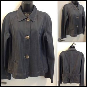 2/$40 CURRENT 10 Career or casual style denim Jkt